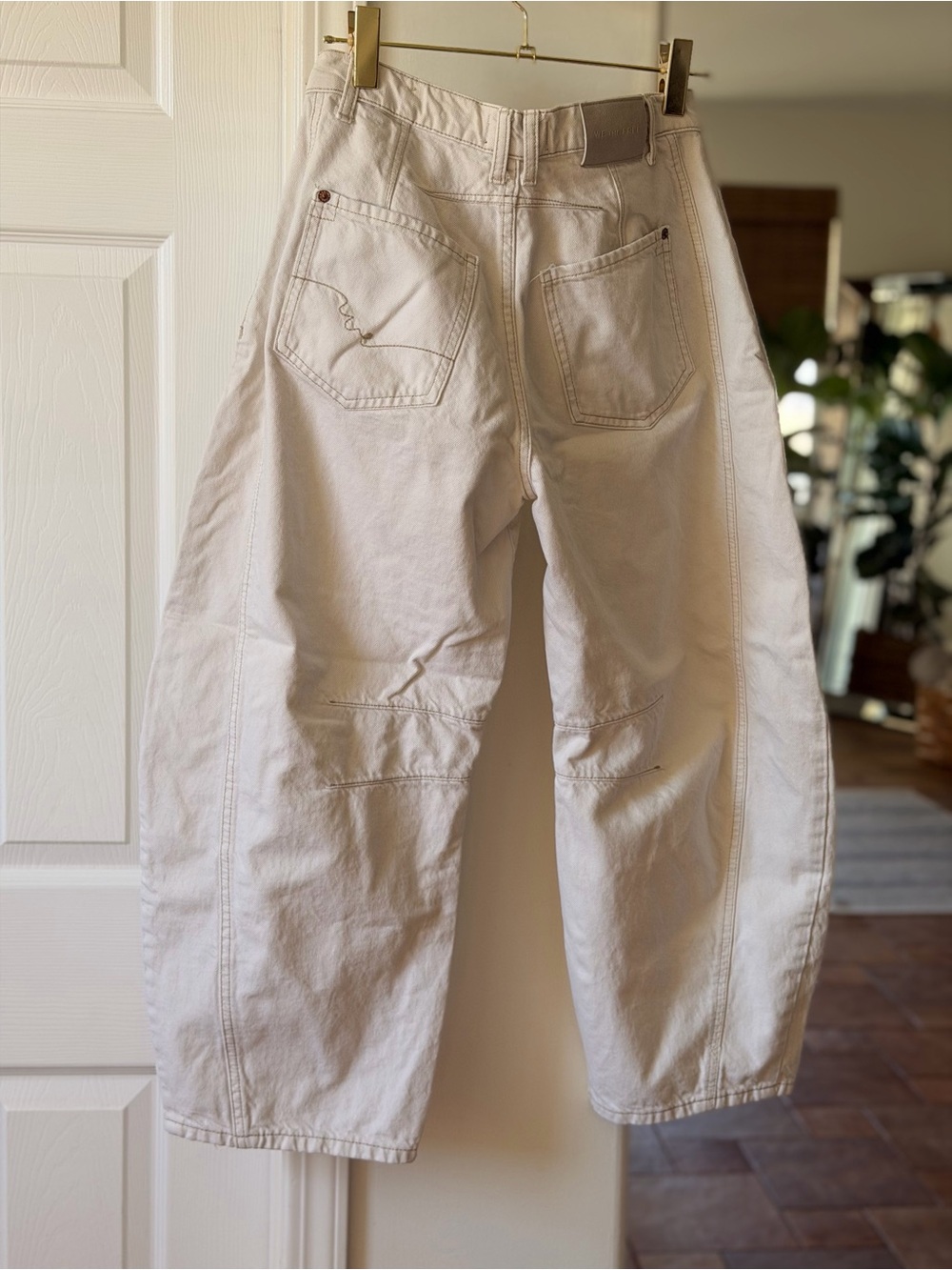 Free People We The Free Light Cream Wide-Leg Crop Pants - Picture 6 of 9
